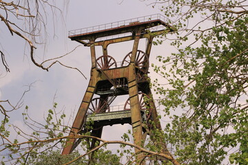 Alter Förderturm auf einer ehemaligen Zeche in Allstedt in Sachsen-Anhalt