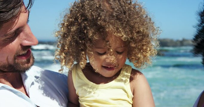 CU SLO MO Smiling family with daughter (4-5) / Claremont, Cape Town, South Africa