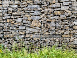 Natursteinmauer