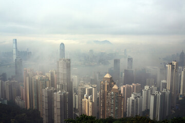 Fototapeta na wymiar hong kong foggy scenes