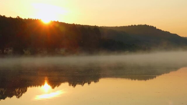 WS Sunrise with morning fog over Saar River / Merzig, Saar Valley, Saarland, Germany