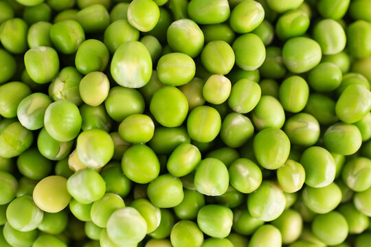 Arvejas verdes en artesa colombiana