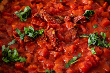 italian tomato sauce with basil
