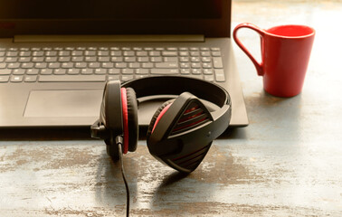Portable over-ear Binaural Sound USB Headset with Microphone Noise Cancelling and Adjuster...