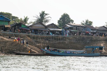 Fototapeta na wymiar River Henkayaw in Mrauk U Myanmar