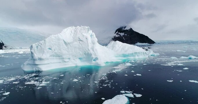 WS Giant calving iceberg in Neko Harbor / Antarctic Peninsula, Antarctica