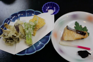 日本の旅館の料理