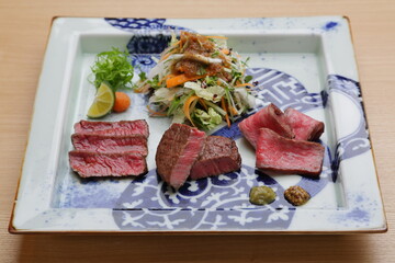 料亭の和食、和牛の一品料理