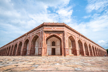 Obraz premium Humayun's tomb on a Sunny day, New delhi India