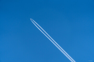May 2020, they are back, the contrails above The Hague