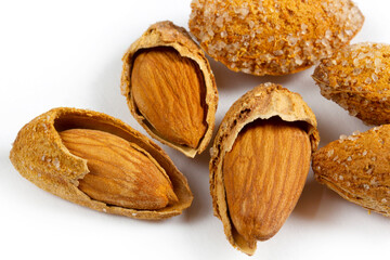 roasted, shelled and salted almonds