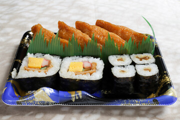 コンビニ助六寿司