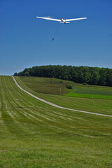 Fluggelände Roßfeld bei Metzingen-Glems, Start eines Segelfliegers