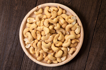 美味しそうなカシューナッツと雰囲気のある背景