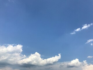 Obraz premium Blue sky with clouds mobile photo 