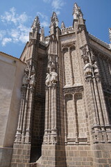Fototapeta na wymiar Detail of facade of Monasterio San Juan de los Reyes in Toledo. Spain