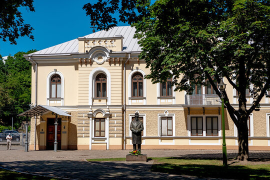 Monument Of President Antanas Smetona