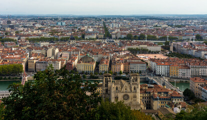 Fototapeta na wymiar Lyon, Francia vistas desde la Basílica Notre-Dame de Fourvière