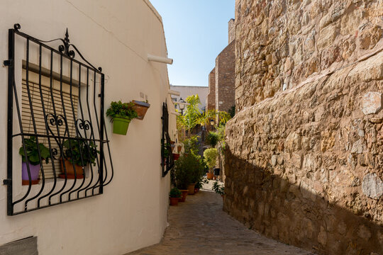 Calles dentro de Moj&aacute;car, Almer&iacute;a, Andaluc&iacute;a, Espa&ntilde;a