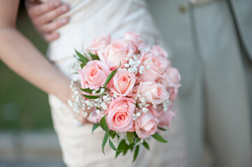 Obraz na płótnie Canvas Beautiful pink wedding bouquet