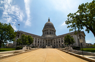 Fototapeta na wymiar Madison, Wisconsin Capitol