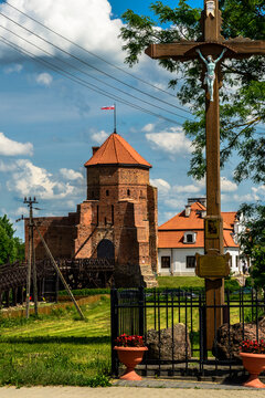 Castle of Liw in sunny day