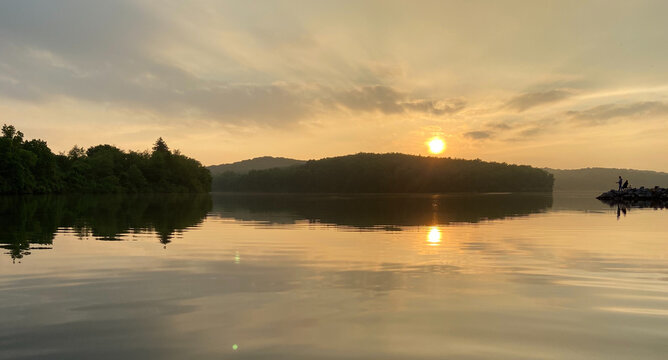 sunset over the lake © Benjamin