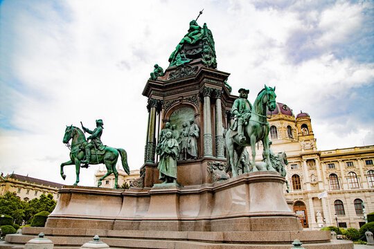 รูปภาพ"Maria Theresia" – เลือกดูภาพถ่ายสต็อก เวกเตอร์ และวิดีโอ551 | Adobe Stock