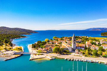 Fototapeta na wymiar Historic Town of Osor with bridge connecting islands Cres and Losinj, Croatia