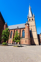 Fototapeta na wymiar St. Basilika Lambertus in Dusseldorf