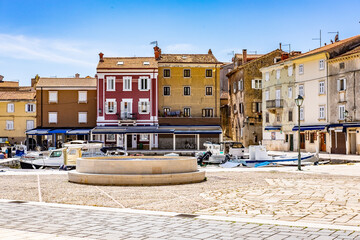 Fototapeta na wymiar CRES, CROATIA The city of Cres on the Cres island, Croatia. It's beautiful bay on sunny summer day.