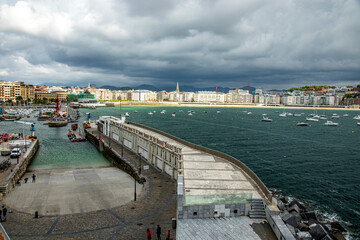 Obraz premium Puerto de Donostia San Sebastian