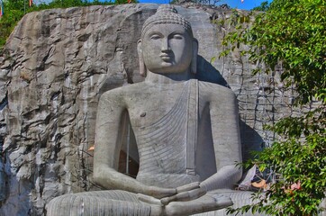 statue of buddha