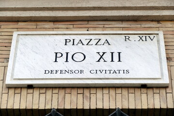 Naklejka premium St. Peter's Square,Basilica of Saint Peter and the Vatican,Rome,Italy