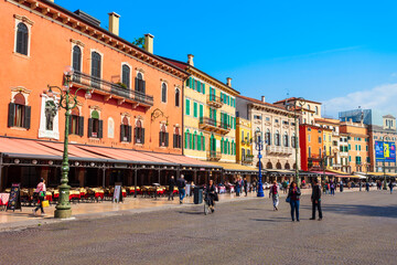 Fototapeta na wymiar Piazza Bra square in Verona