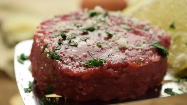 Tartare ft0206_0116 T&agrave;rtara Tartarpihvi Beefsteak Tatar