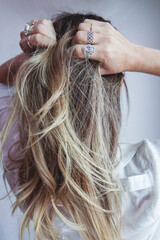 Obraz premium young woman with rings