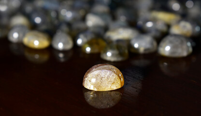 
Labradorite is a beautiful and sparkling gem.
For making jewelry