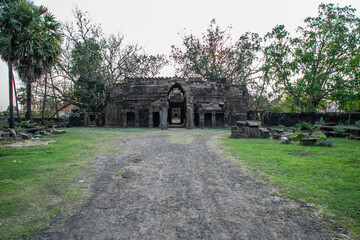 Fototapeta na wymiar Nokorbachey temple (Nokor Bachey pagoda), Kampong Cham, Cambodia