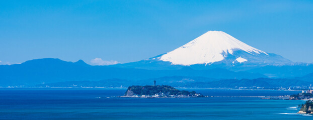 Fototapeta premium 富士山と江ノ島 ワイド