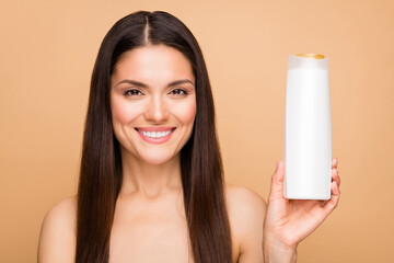 Close-up portrait of her she nice-looking attractive lovely shine pretty cheerful cheery...