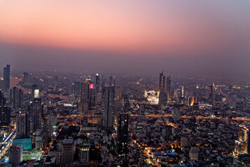 Fototapeta na wymiar City skyline of Bangkok at night - Thailand
