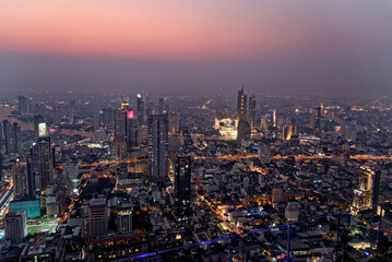 Fototapeta premium City skyline of Bangkok at night - Thailand