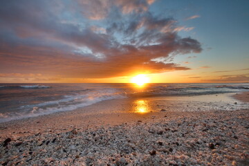 Obraz premium sunset on the beach