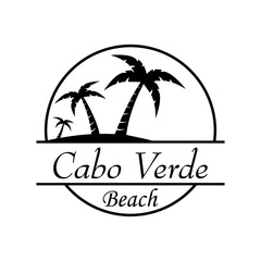 S&iacute;mbolo destino de vacaciones. Icono plano texto Cabo Verde Beach en c&iacute;rculo con playa y palmeras en color negro