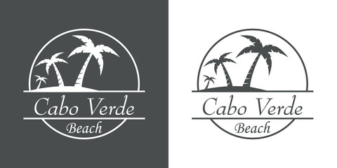 Símbolo destino de vacaciones. Icono plano texto Cabo Verde Beach en círculo con playa y palmeras en fondo gris y fondo blanco