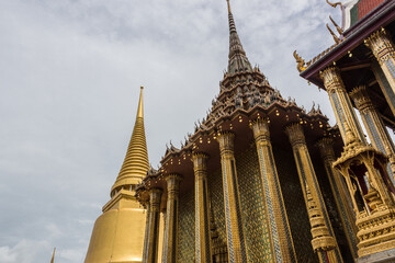 detalle de edificio del palacio real de Bangkok