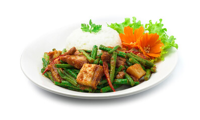 Stire Fried Crispy Pork with Spring Bean and Red Curry