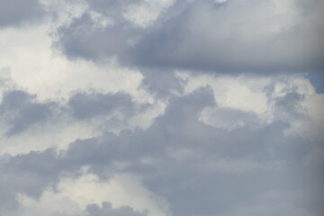 Naklejka na ściany i meble Weisse Wolken, grauer Himmel, Hintergrundbild, Deutschland, Europa