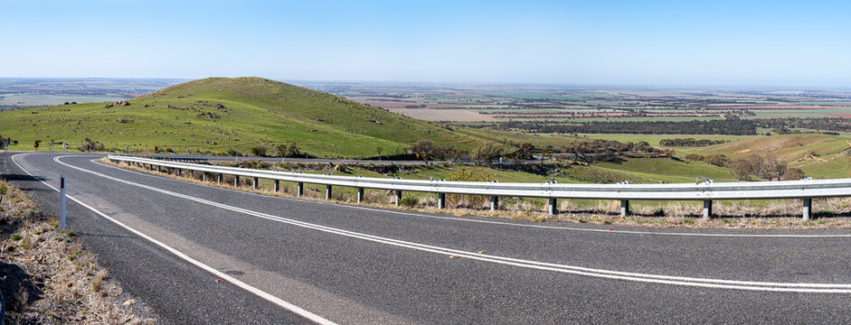 Mt Pleasant To Walker Flat Rd, landscape view out across the Murray Lands, touring South Australia.